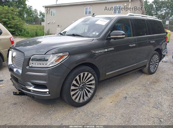 5LMJJ2LT3JEL03046 2018 LINCOLN NAVIGATOR Gray Przód lewy