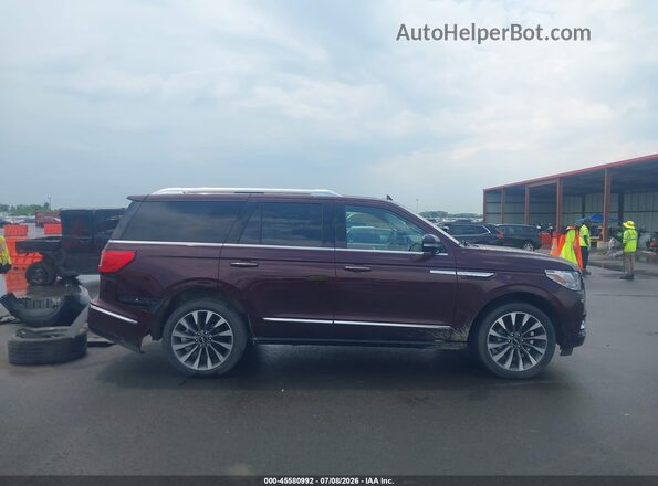5LMJJ2LT3MEL17436 2021 LINCOLN NAVIGATOR Red Widok wnętrza z tyłu