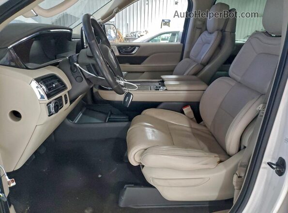 5LMJJ2LT8KEL05750 2019 LINCOLN NAVIGATOR White წინა სალონის ხედი