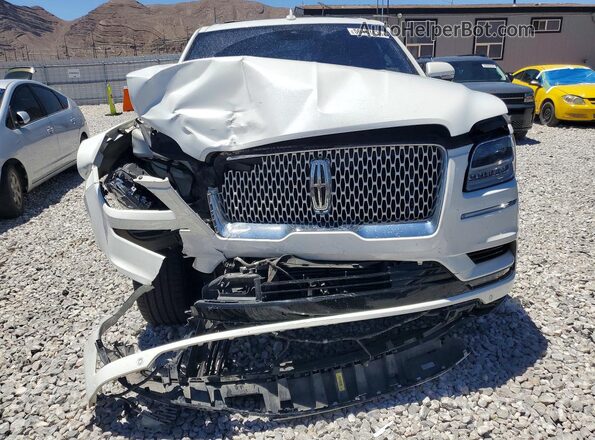 5LMJJ2LT8LEL14174 2020 LINCOLN NAVIGATOR White Front view