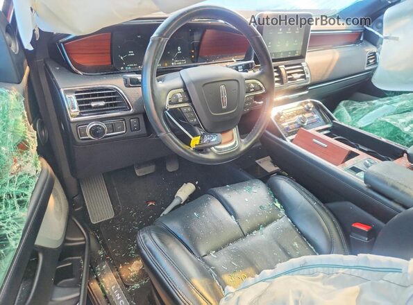 5LMJJ2LT8LEL22887 2020 LINCOLN NAVIGATOR Синий Вид панели приборов