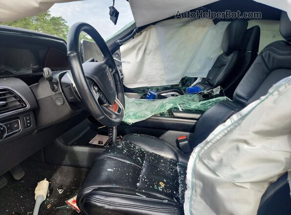 5LMJJ2LT8LEL22887 2020 LINCOLN NAVIGATOR Синий Вид салона спереди