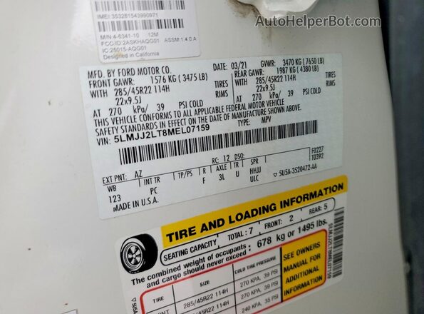 5LMJJ2LT8MEL07159 2021 LINCOLN NAVIGATOR White Engine compartment view