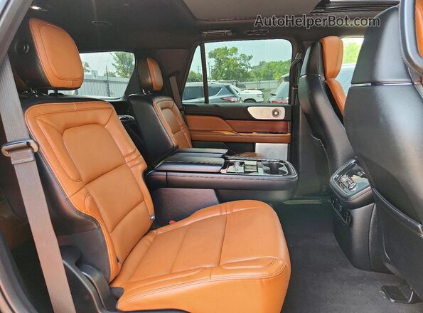 5LMJJ2LT9LEL05435 2020 LINCOLN NAVIGATOR Черный Вид задней части салона