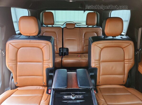 5LMJJ2LT9LEL05435 2020 LINCOLN NAVIGATOR Черный Вид задних сидений
