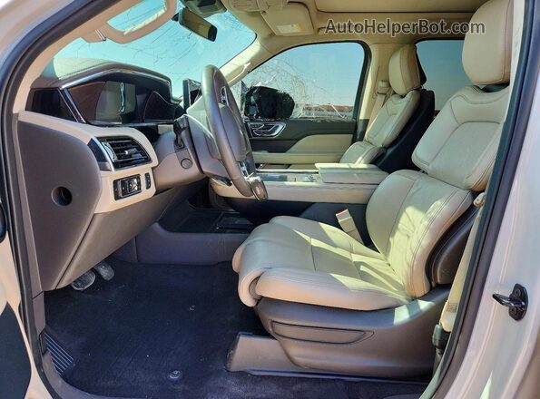 5LMJJ2NG4REL23351 2024 LINCOLN NAVIGATOR Кремовый Вид салона спереди