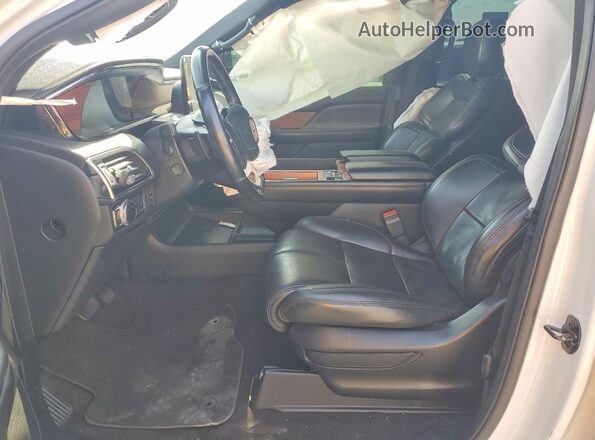 5LMJJ2NT8LEL09764 2020 LINCOLN NAVIGATOR Белый Вид салона спереди