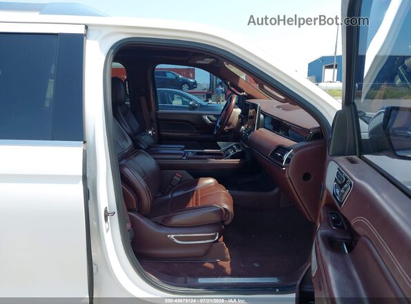 5LMJJ2TT4JEL21443 2018 LINCOLN NAVIGATOR White Widok wnętrza z przodu