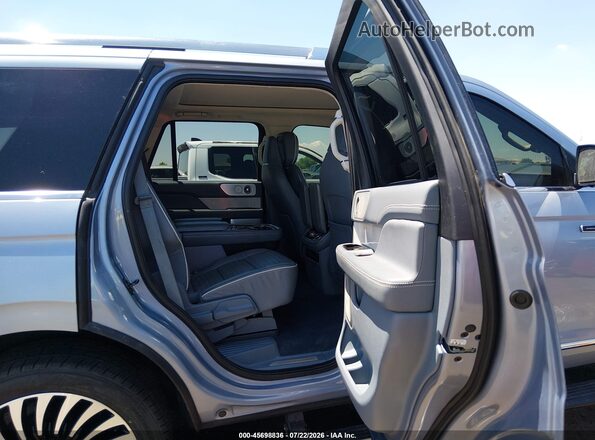 5LMJJ2TT6LEL09362 2020 LINCOLN NAVIGATOR Gray Widok naklejki z numerem VIN