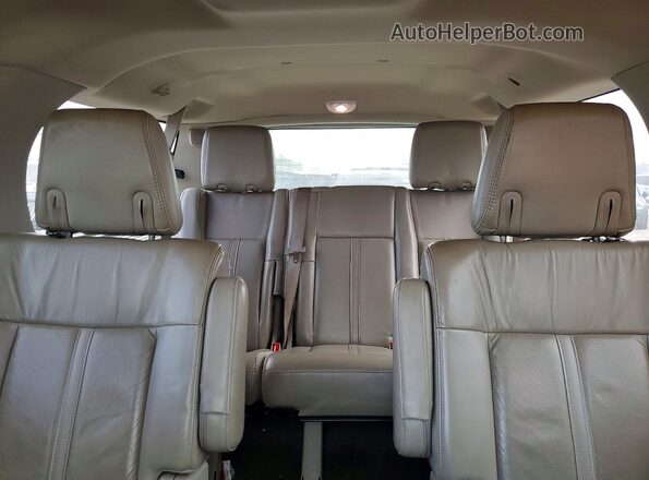5LMJJ3HT6HEL12221 2017 LINCOLN NAVIGATOR Beige Вид задніх сидінь