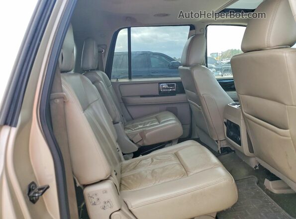 5LMJJ3HT6HEL12221 2017 LINCOLN NAVIGATOR Beige Вид задньої частини салону