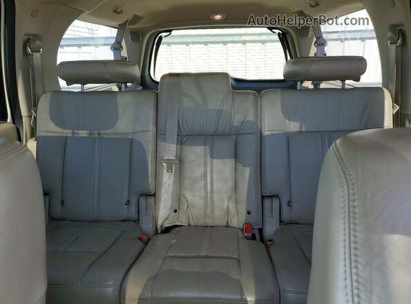 5LMJJ3JT1GEL03368 2016 LINCOLN NAVIGATOR White უკანა სავარძლების ხედი