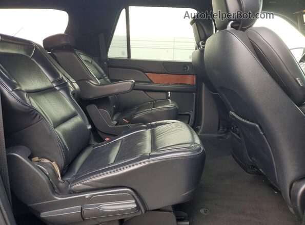 5LMJJ3JT7KEL14688 2019 LINCOLN NAVIGATOR Black Widok wnętrza z tyłu