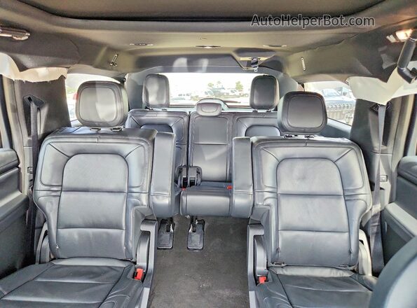 5LMJJ3KT0NEL08444 2022 LINCOLN NAVIGATOR Черный Вид задних сидений