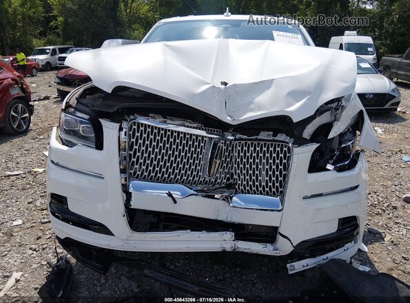 5LMJJ3LG3REL18358 2024 LINCOLN NAVIGATOR White Front view