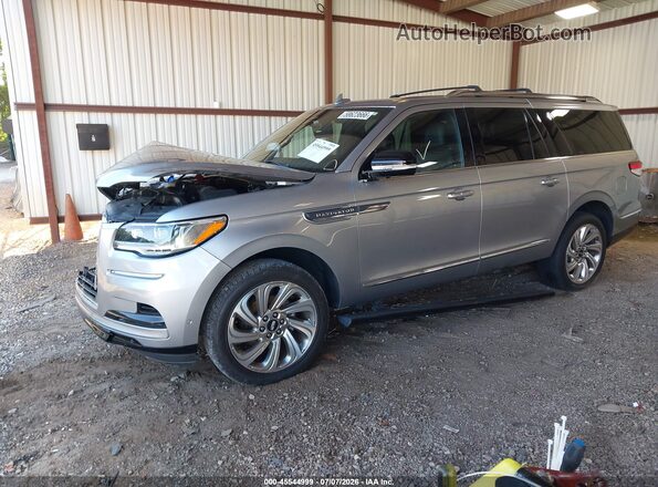 5LMJJ3LG5REL04767 2024 LINCOLN NAVIGATOR Silver Передня ліва чверть