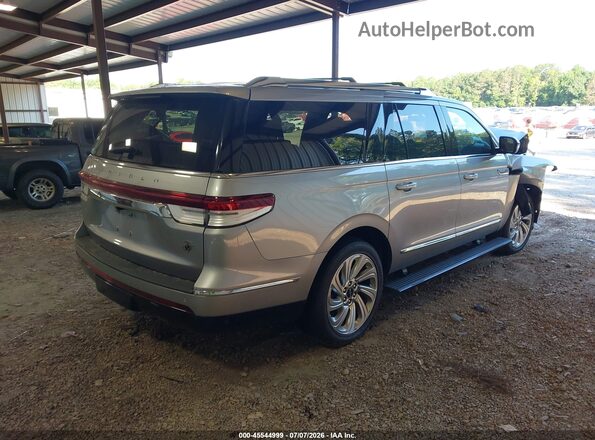 5LMJJ3LG5REL04767 2024 LINCOLN NAVIGATOR Silver Задня права чверть