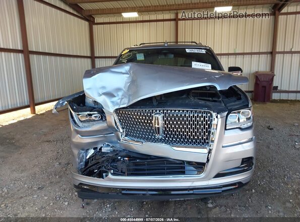 5LMJJ3LG5REL04767 2024 LINCOLN NAVIGATOR Silver Вид спереду