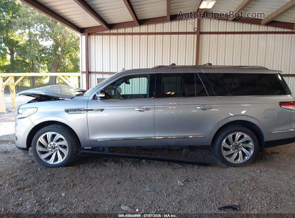 5LMJJ3LG5REL04767 2024 LINCOLN NAVIGATOR Silver Панорамний вид салону 360°