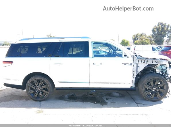 5LMJJ3LG7REL15625 2024 LINCOLN NAVIGATOR White Widok wnętrza 360 stopni