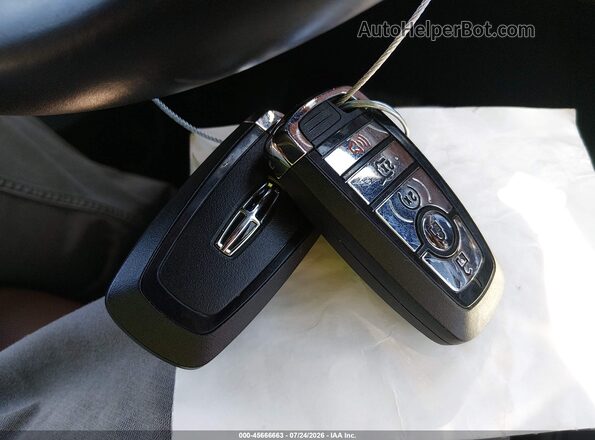 5LMJJ3LG7REL15625 2024 LINCOLN NAVIGATOR White Widok deski rozdzielczej
