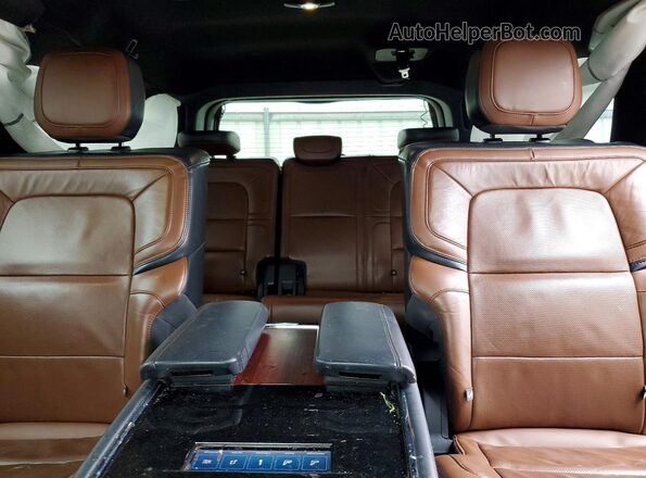 5LMJJ3LG8PEL07126 2023 LINCOLN NAVIGATOR Бордовый Вид задних сидений