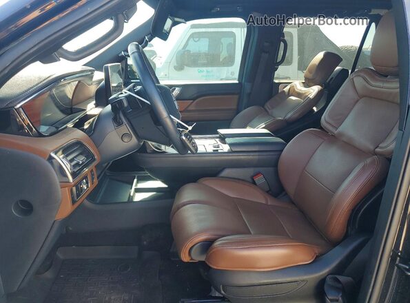 5LMJJ3LG9REL21152 2024 LINCOLN NAVIGATOR Black Vista interior delantera