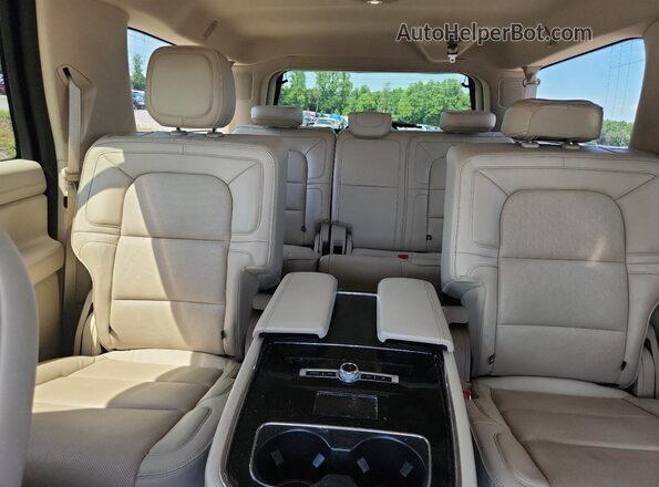 5LMJJ3LT0KEL05375 2019 LINCOLN NAVIGATOR Tan უკანა სავარძლების ხედი