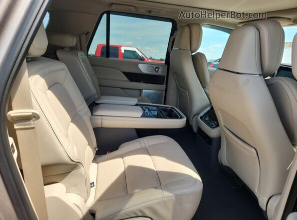 5LMJJ3LT0KEL05375 2019 LINCOLN NAVIGATOR Tan უკანა სალონის ხედი