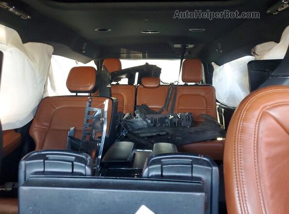 5LMJJ3LT1LEL11641 2020 LINCOLN NAVIGATOR Black Rear seats view