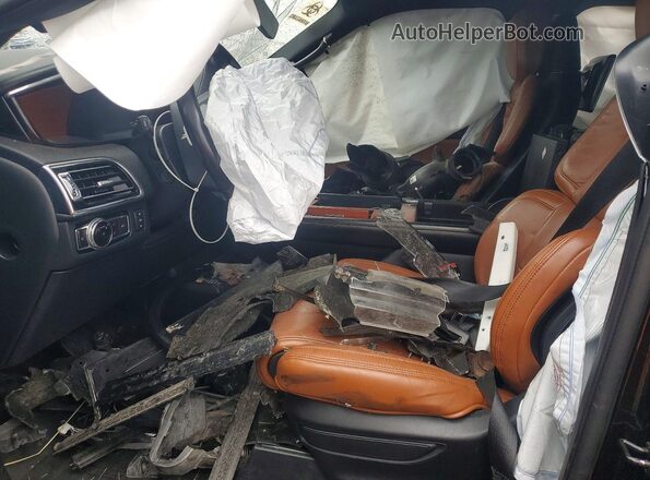 5LMJJ3LT1LEL11641 2020 LINCOLN NAVIGATOR Black Front interior view