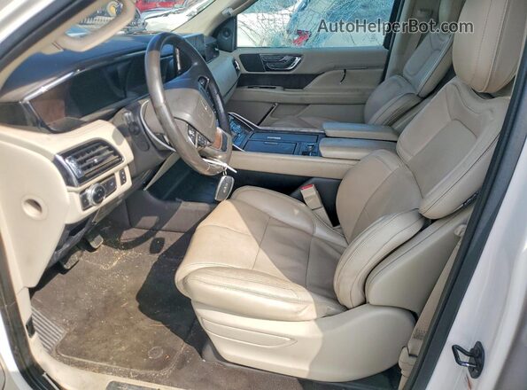 5LMJJ3LT3KEL05287 2019 LINCOLN NAVIGATOR Белый Вид салона спереди