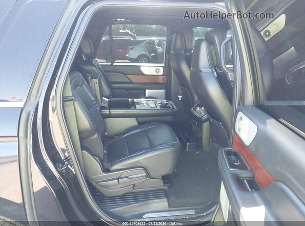 5LMJJ3LT4JEL01862 2018 LINCOLN NAVIGATOR L Black VIN կոդի պիտակի տեսք