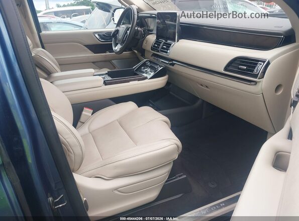 5LMJJ3LT6KEL26229 2019 LINCOLN NAVIGATOR L Blue Widok wnętrza z przodu
