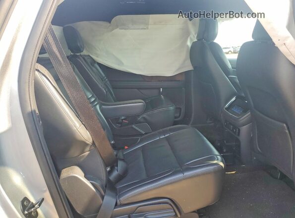 5LMJJ3NT5NEL08287 2022 LINCOLN NAVIGATOR Silver Вид задньої частини салону