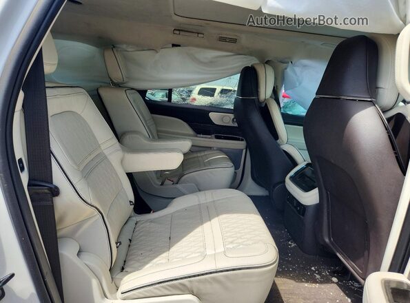 5LMJJ3TT8NEL08402 2022 LINCOLN NAVIGATOR White უკანა სალონის ხედი