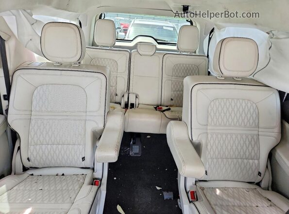 5LMJJ3TT8NEL08402 2022 LINCOLN NAVIGATOR White უკანა სავარძლების ხედი