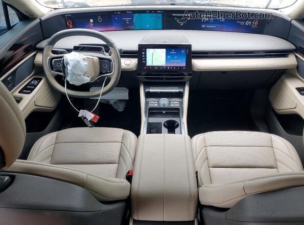 5LMPJ8JA0SJ950611 2025 LINCOLN NAUTILUS Белый Вид панели приборов