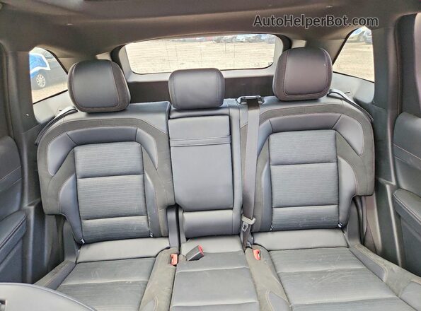 5LMPJ8K42RJ848505 2024 LINCOLN NAUTILUS Silver Rear seats view