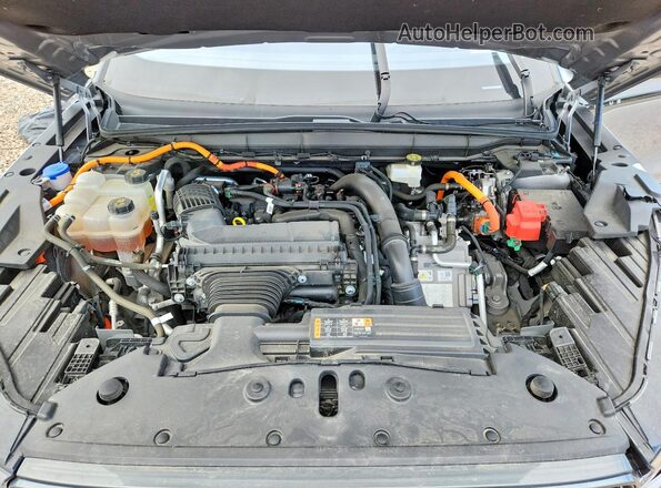 5LMPJ8K42RJ848505 2024 LINCOLN NAUTILUS Silver Engine compartment view