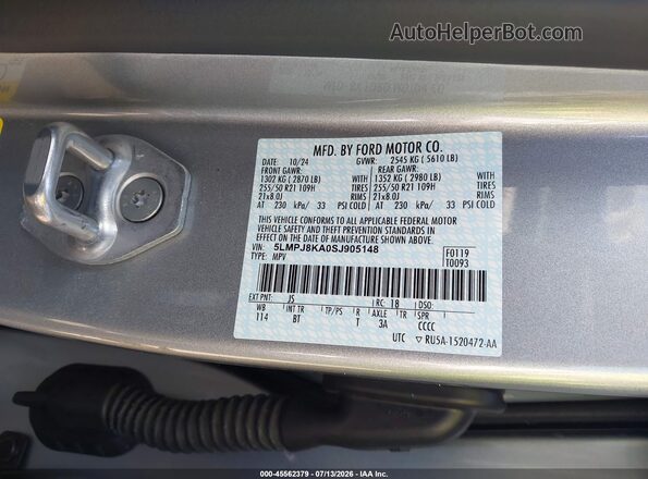 5LMPJ8KA0SJ905148 2025 LINCOLN NAUTILUS Silver Vista del compartimento del motor