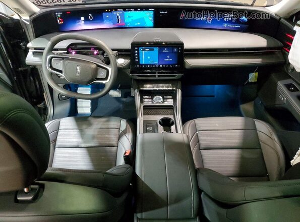 5LMPJ8KA0TJ985875 2026 LINCOLN NAUTILUS Black Dashboard view