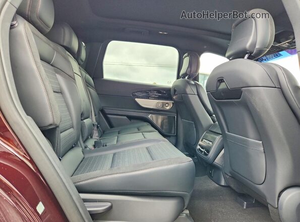 5LMPJ8KA1RJ863745 2024 LINCOLN NAUTILUS Burgundy Vista interior trasera