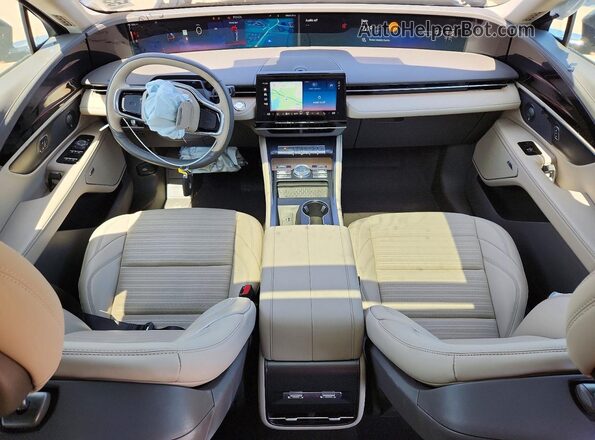 5LMPJ8KA6SJ904344 2025 LINCOLN NAUTILUS Black Widok deski rozdzielczej