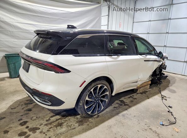 5LMPJ9JA2RJ778680 2024 LINCOLN NAUTILUS White Rear right