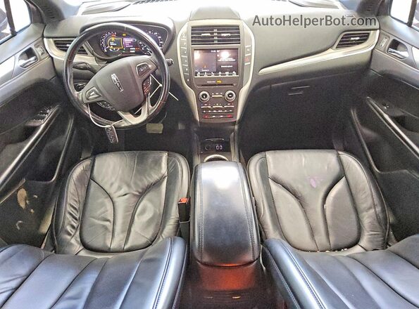 5LMTJ2DH5HUL41090 2017 LINCOLN MKC Красный Вид панели приборов