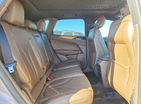 5LMTJ3DH6GUJ04757 2016 LINCOLN MKC Silver უკანა სალონის ხედი