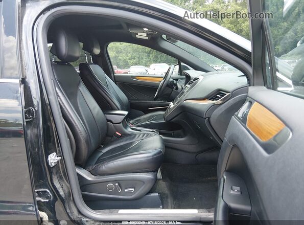 5LMTJ3DH8GUJ15405 2016 LINCOLN MKC Black წინა სალონის ხედი