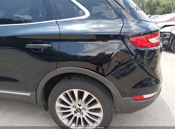 5LMTJ3DH8GUJ15405 2016 LINCOLN MKC Black 