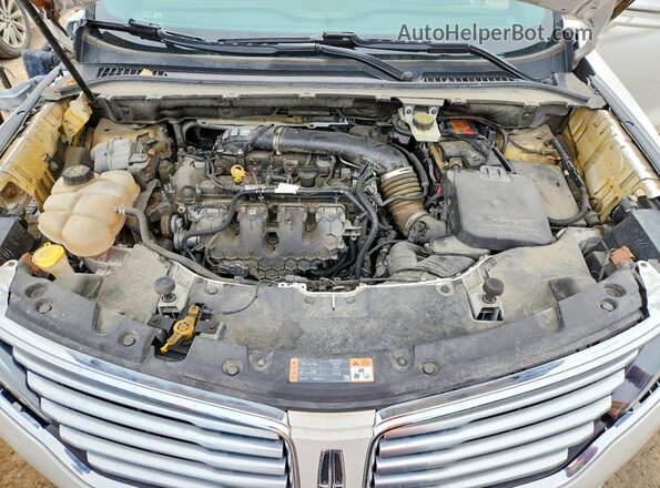 5LMTJ3DH9GUJ14747 2016 LINCOLN MKC White ძრავის განყოფილების ხედი